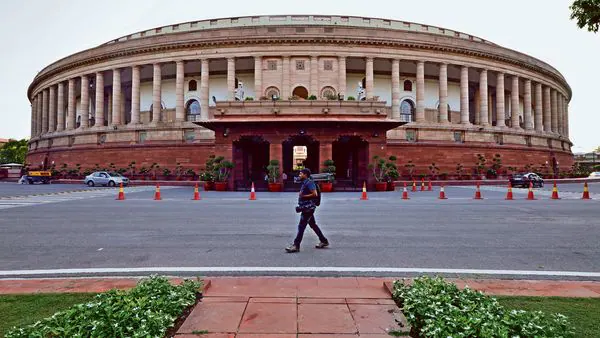 Equivalence in Creamy Layer Rules