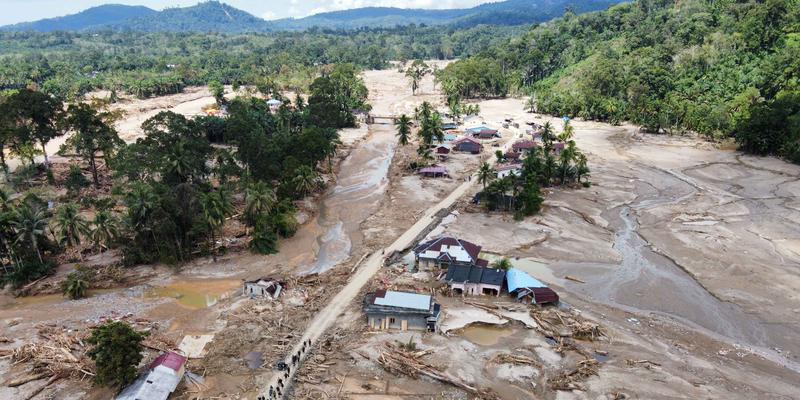 Climate Change, Deforestation and Cyclone Floods in Southeast Asia