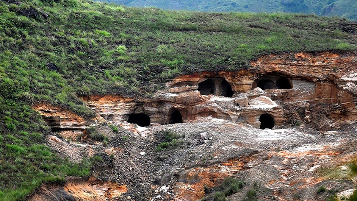 Rat-Hole Mining in Meghalaya