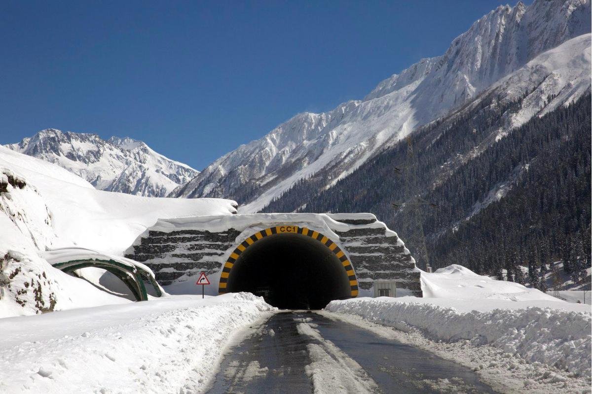 Zojila Tunnel: