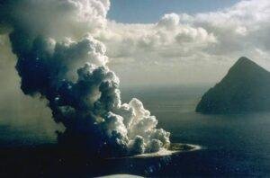 Fukutoku-Okanoba Volcano